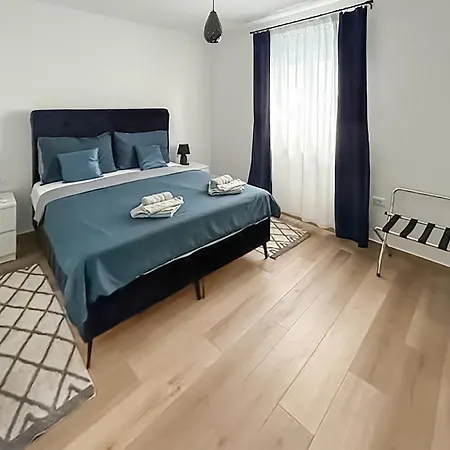Holiday home Lovely In With Wifi
